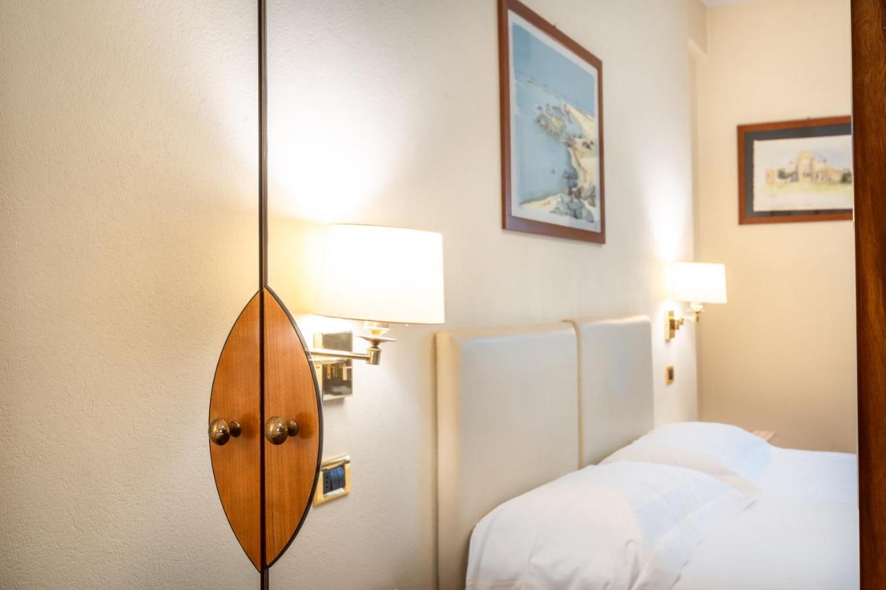 Hotel Airone - Ombrellone Incluso Al Bagno Dolce Vita A Marina Dal 1 Giugno Al 15 Settembre Grosseto Ngoại thất bức ảnh