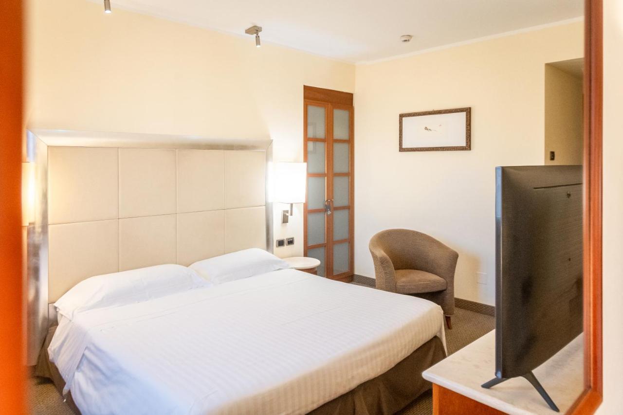 Hotel Airone - Ombrellone Incluso Al Bagno Dolce Vita A Marina Dal 1 Giugno Al 15 Settembre Grosseto Ngoại thất bức ảnh
