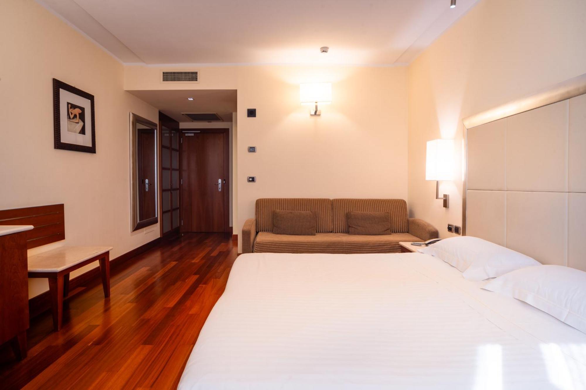 Hotel Airone - Ombrellone Incluso Al Bagno Dolce Vita A Marina Dal 1 Giugno Al 15 Settembre Grosseto Ngoại thất bức ảnh